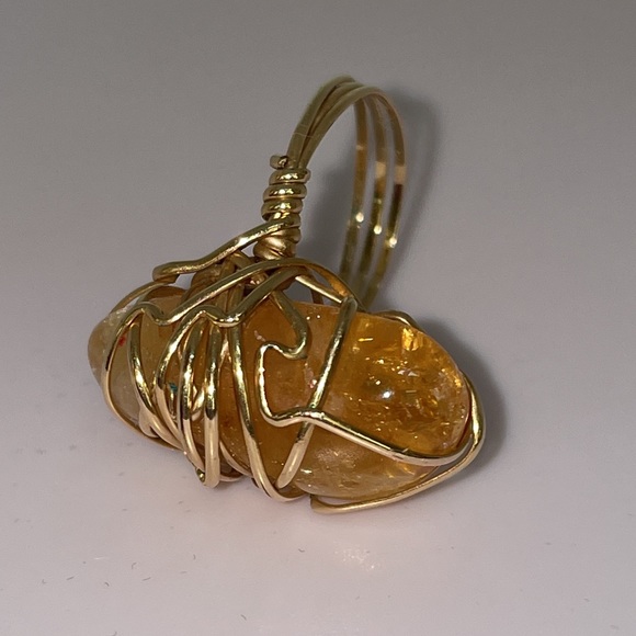 Custom Made Yellow Gold filled wire wrapped Citrine Gemstone Ring - Picture 15 of 16